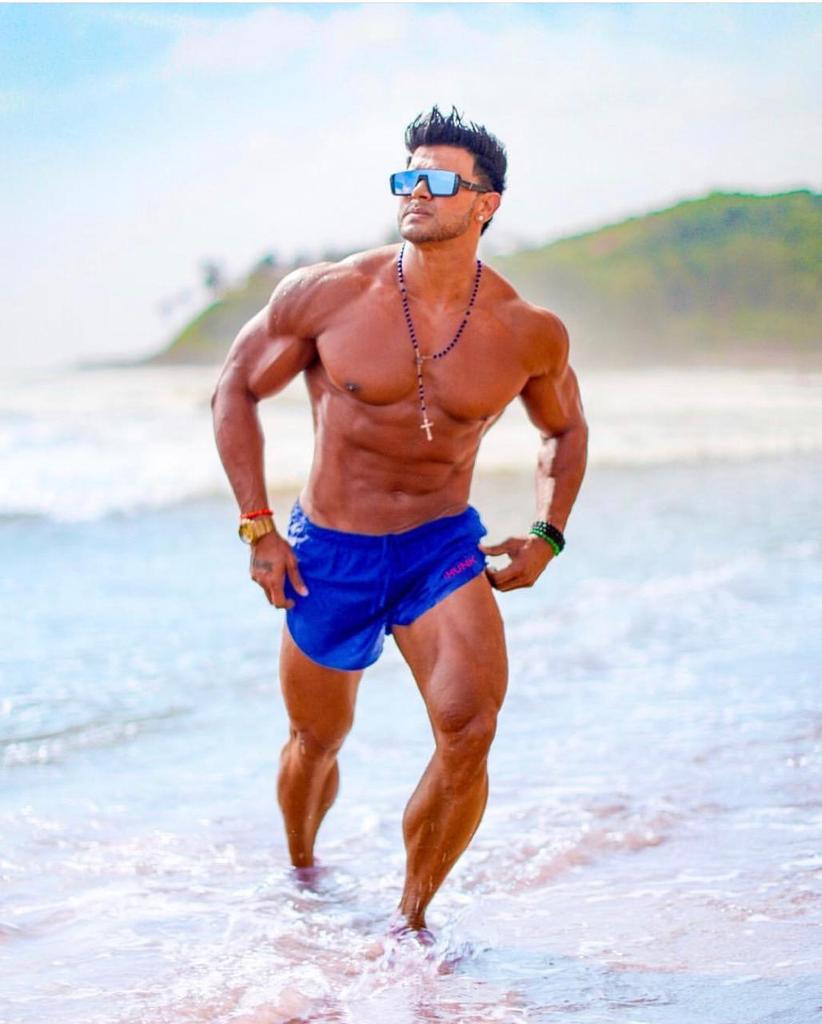 Buy Badshah, Sahil Khan Inspired UV Protected Sunglasses for Men and Women  (Red-Black) Online at Best Prices in India - JioMart.